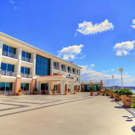 Hotel Cunda Kivrak 2*