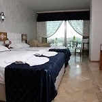 Cunda Kivrak Hotel 2*