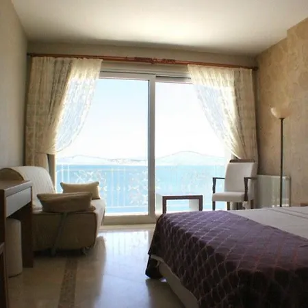 Cunda Kivrak Hotel
