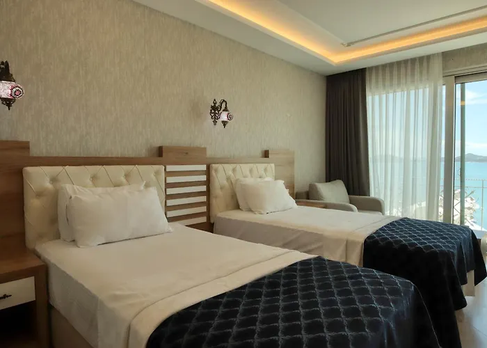 Hotel Cunda Kivrak 2*