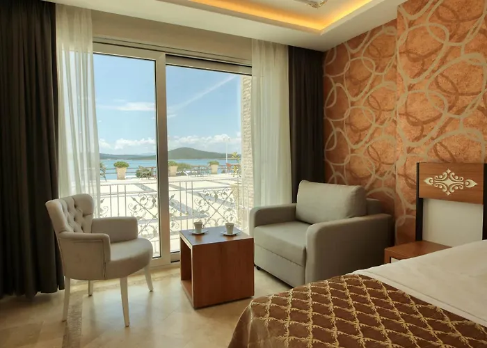 Cunda Kivrak Hotel 2*