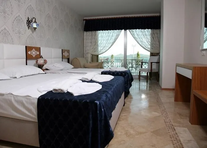 Cunda Kivrak Hotel 2*