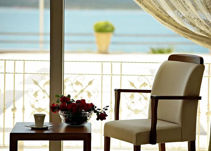 Hotel Cunda Kivrak 2*