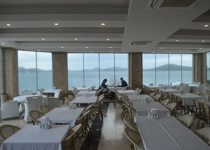 Hotel Cunda Kivrak 2*