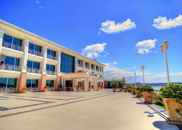 Hotel Cunda Kivrak 2*