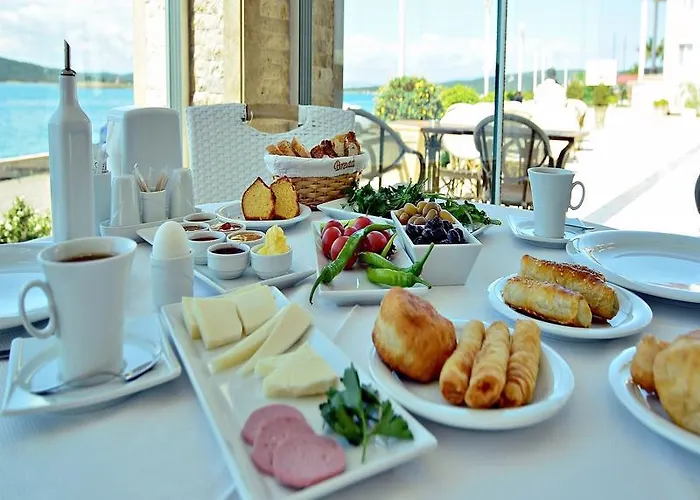 Hotel Cunda Kivrak 2*